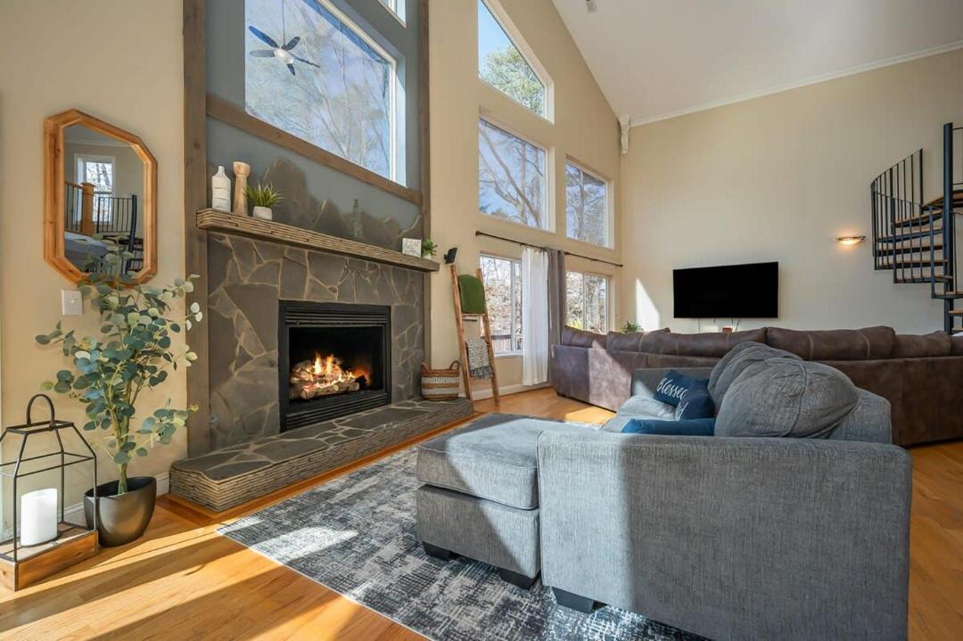 Photo of Livingroom in Lynn