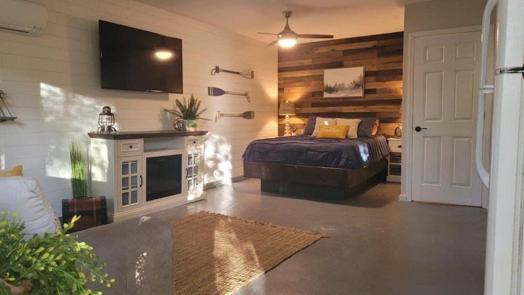 Photo of Bedroom in Lynn