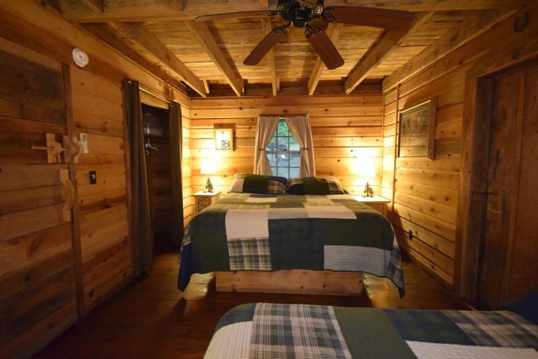 Photo of Bedroom in Saluda