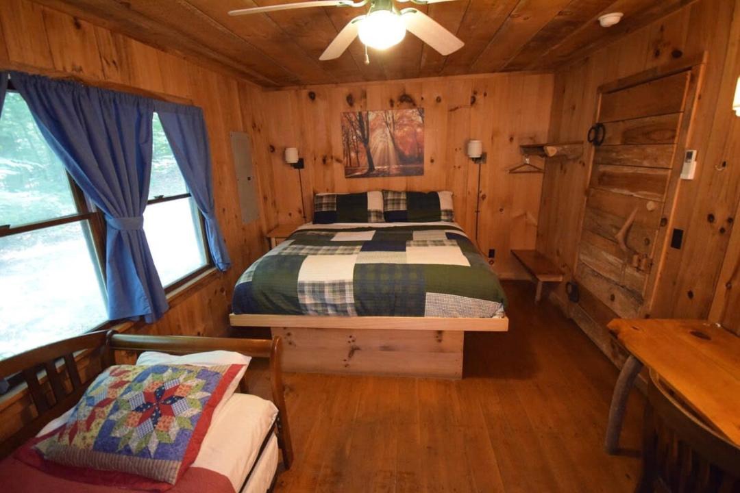 Photo of Bedroom in Saluda