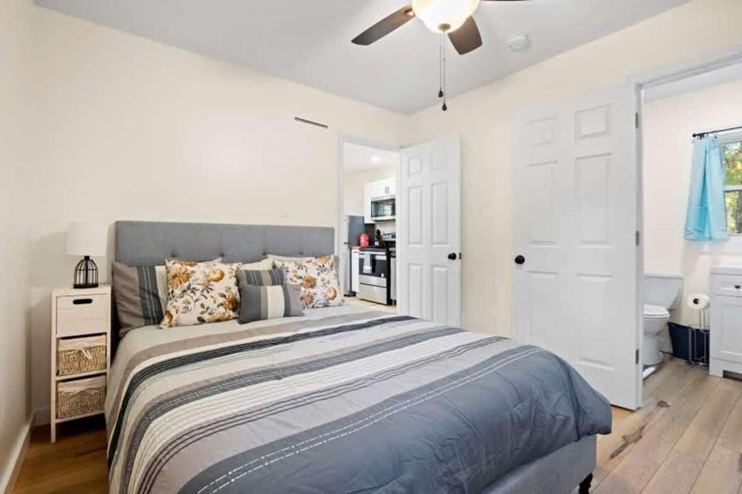 Photo of Bedroom in Hendersonville