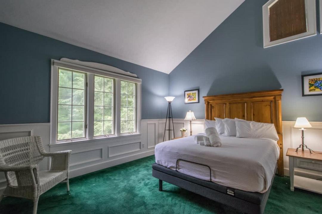 Photo of Bedroom in Hendersonville