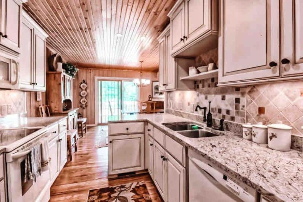 Photo of Kitchen in Cashiers