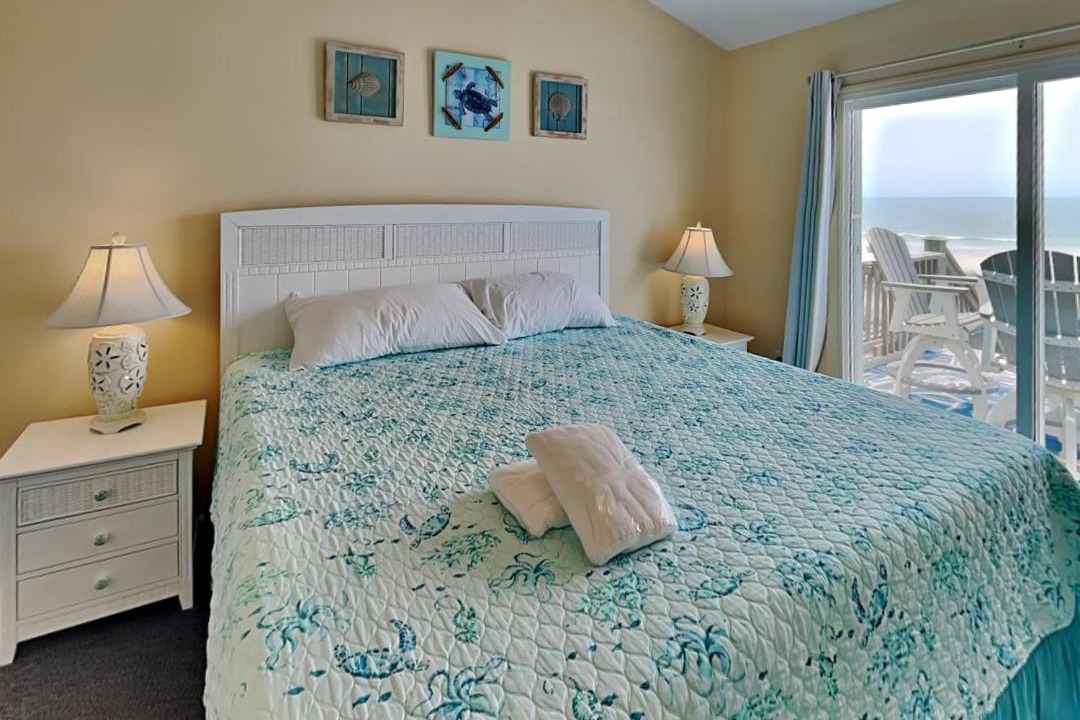 Photo of Bedroom in Topsail Beach