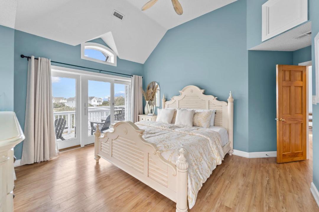 Photo of Bedroom in Pine Island