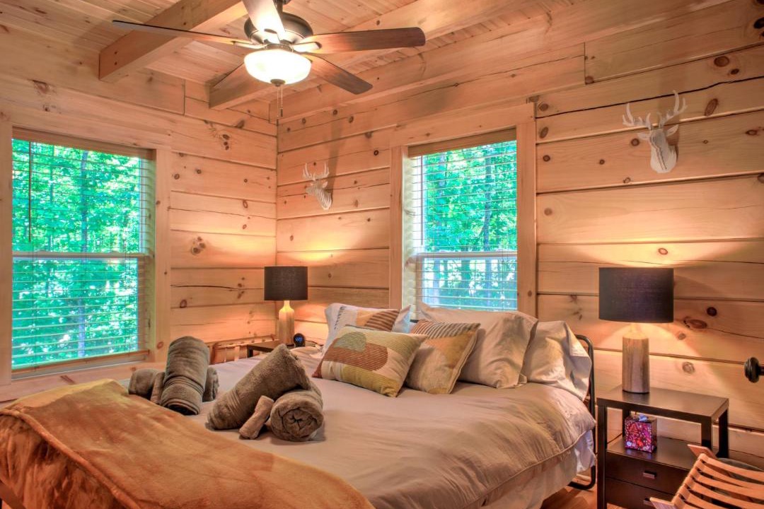 Photo of Bedroom in Saluda