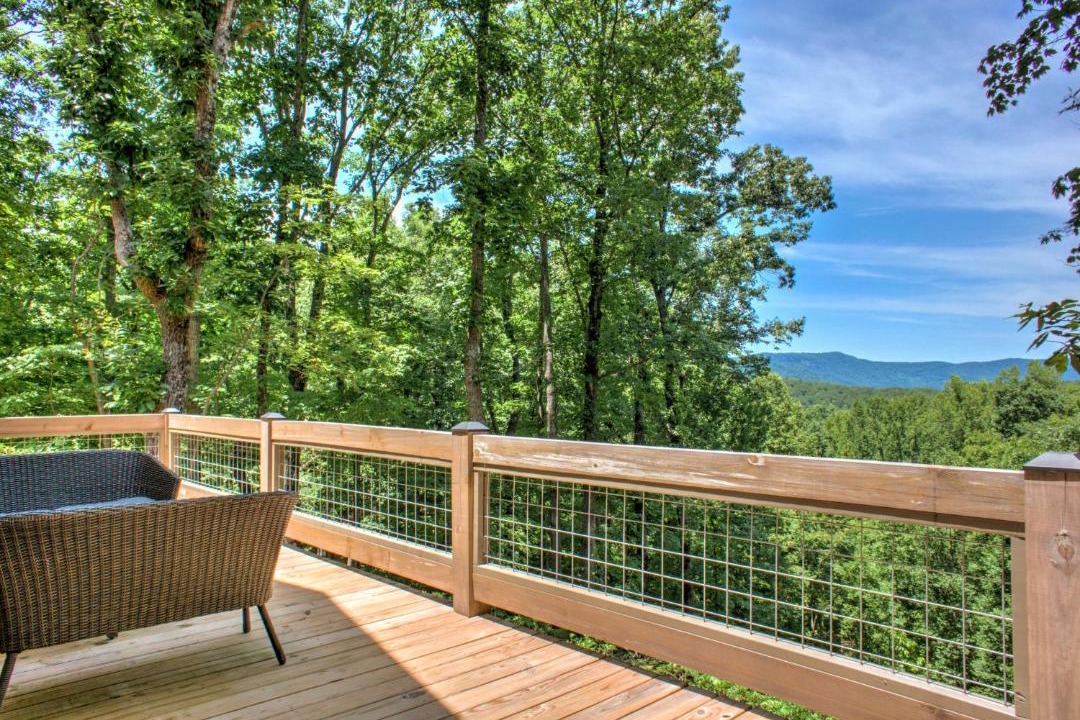 Photo of Patio Balcony in Saluda