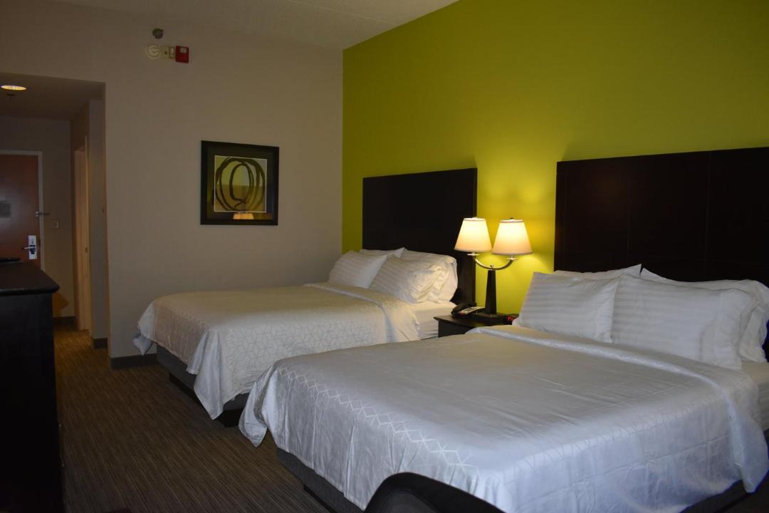Photo of Bedroom in Apex