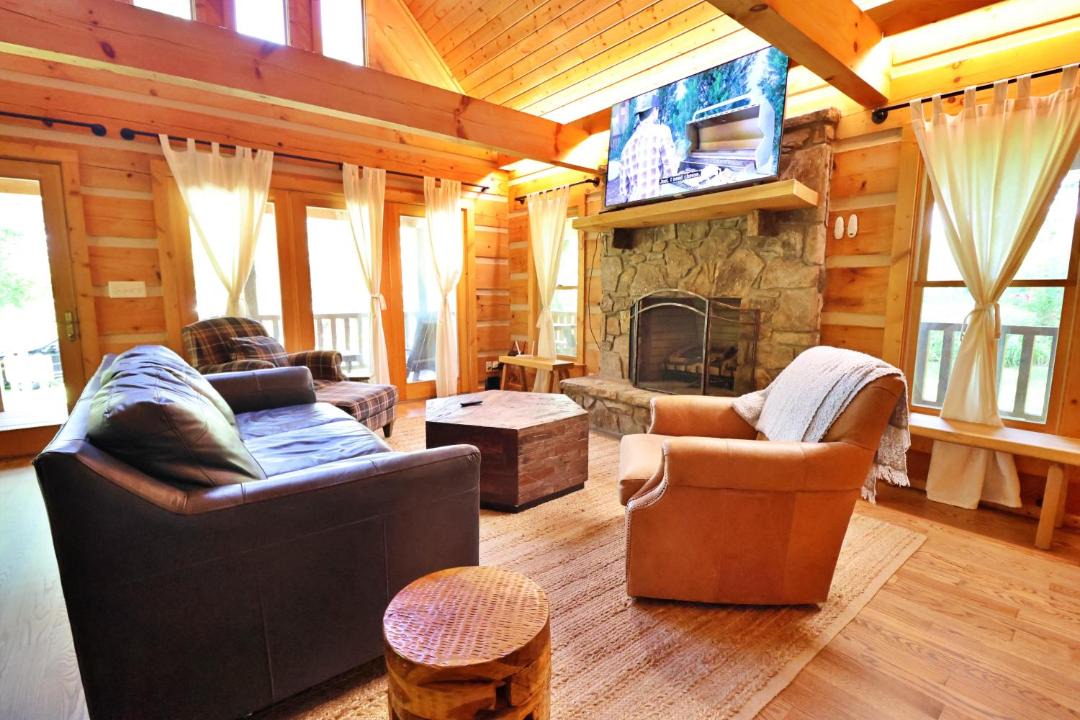 Photo of Livingroom in Cherokee