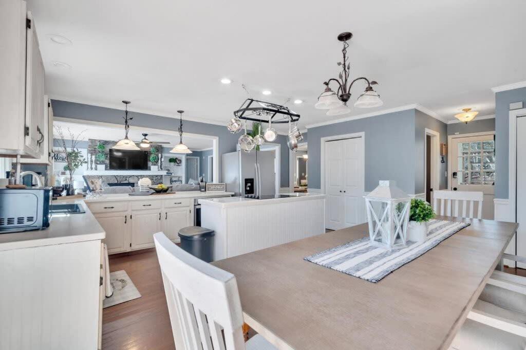 Photo of Kitchen in Candler