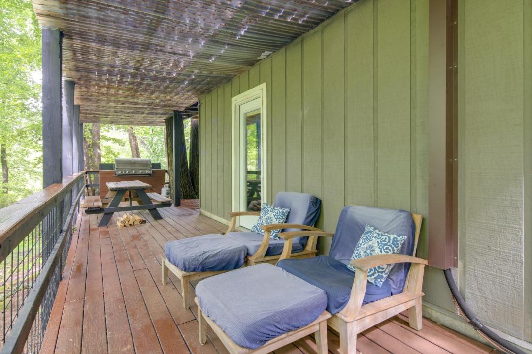 Photo of Patio Balcony in Sapphire