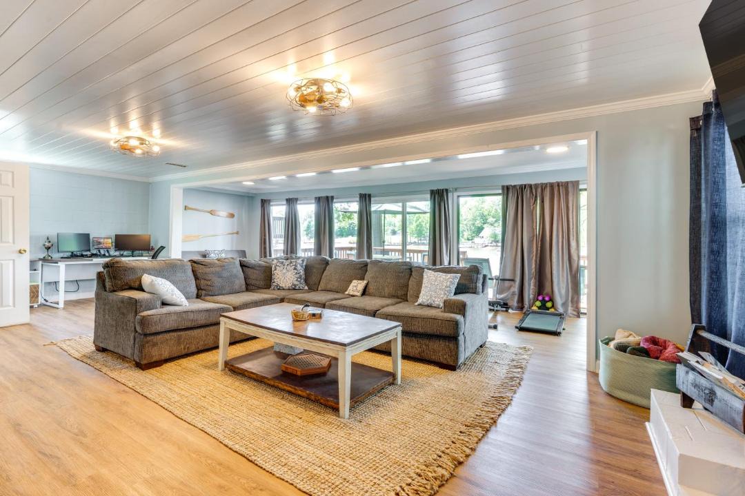 Photo of Livingroom in Southmont