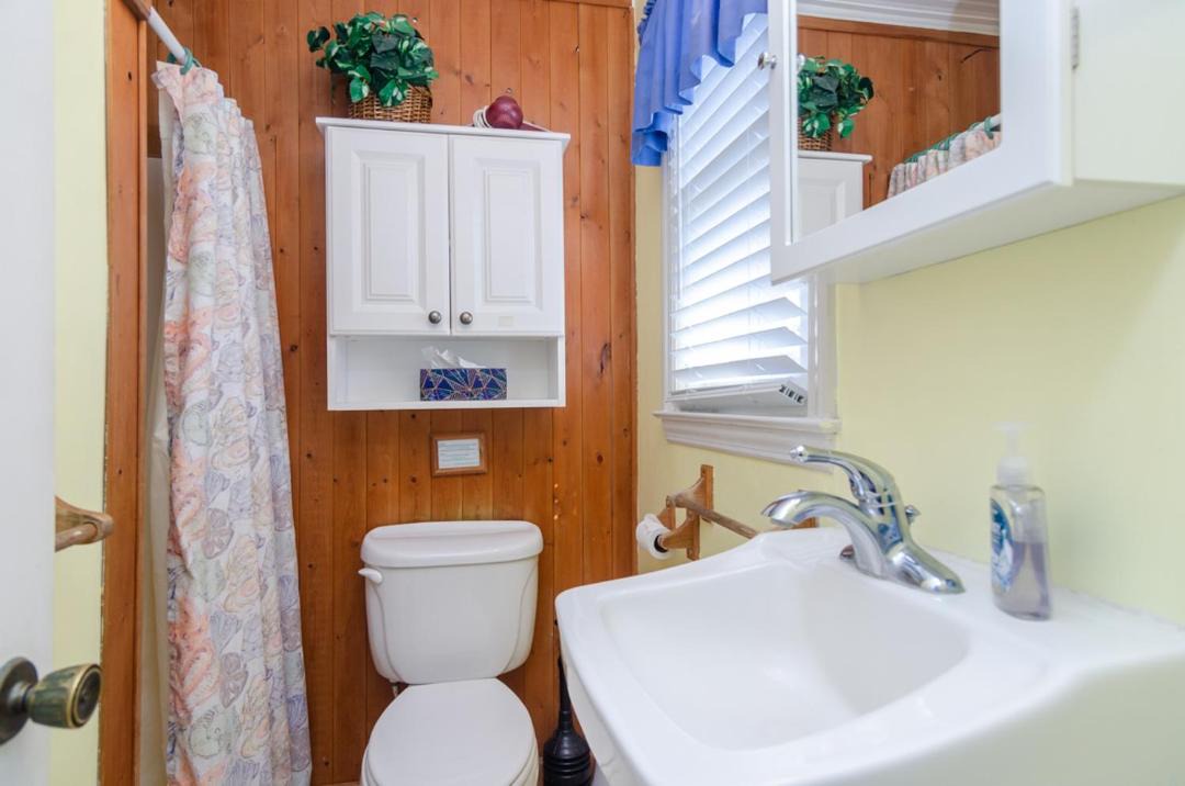 Photo of Bathroom in Kure Beach