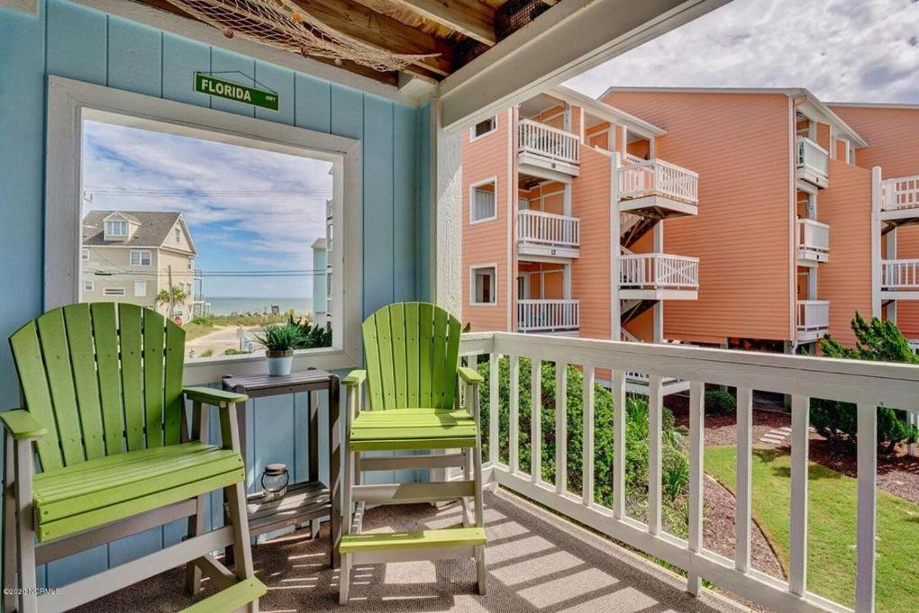 Photo of Patio Balcony in North Carolina Coast