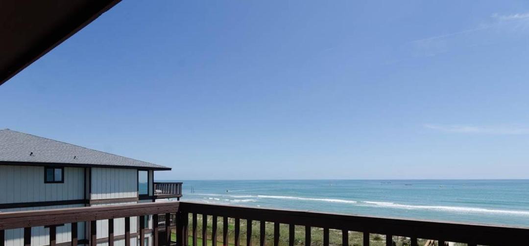 Photo of Patio Balcony in Wilmington Beach