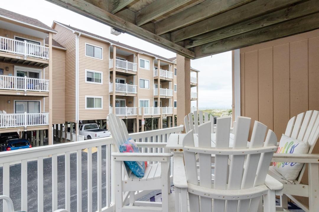 Photo of Patio Balcony in Wilmington Beach