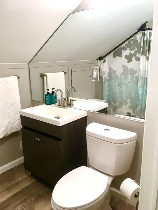Photo of Bathroom in Long View