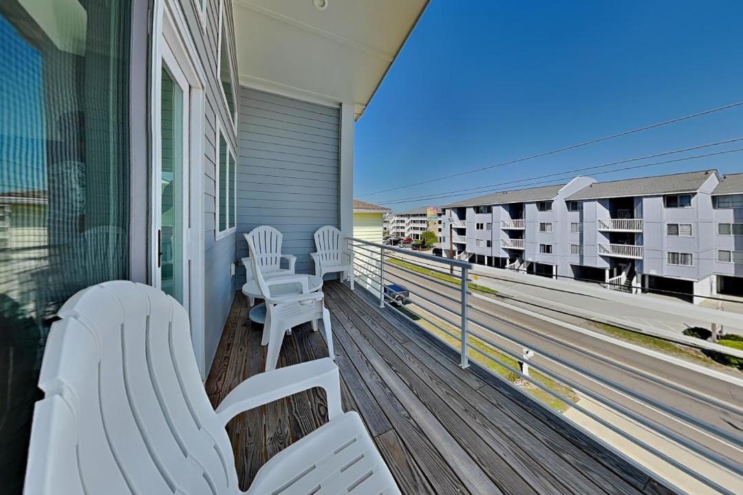 Photo of Patio Balcony in Wilmington Beach