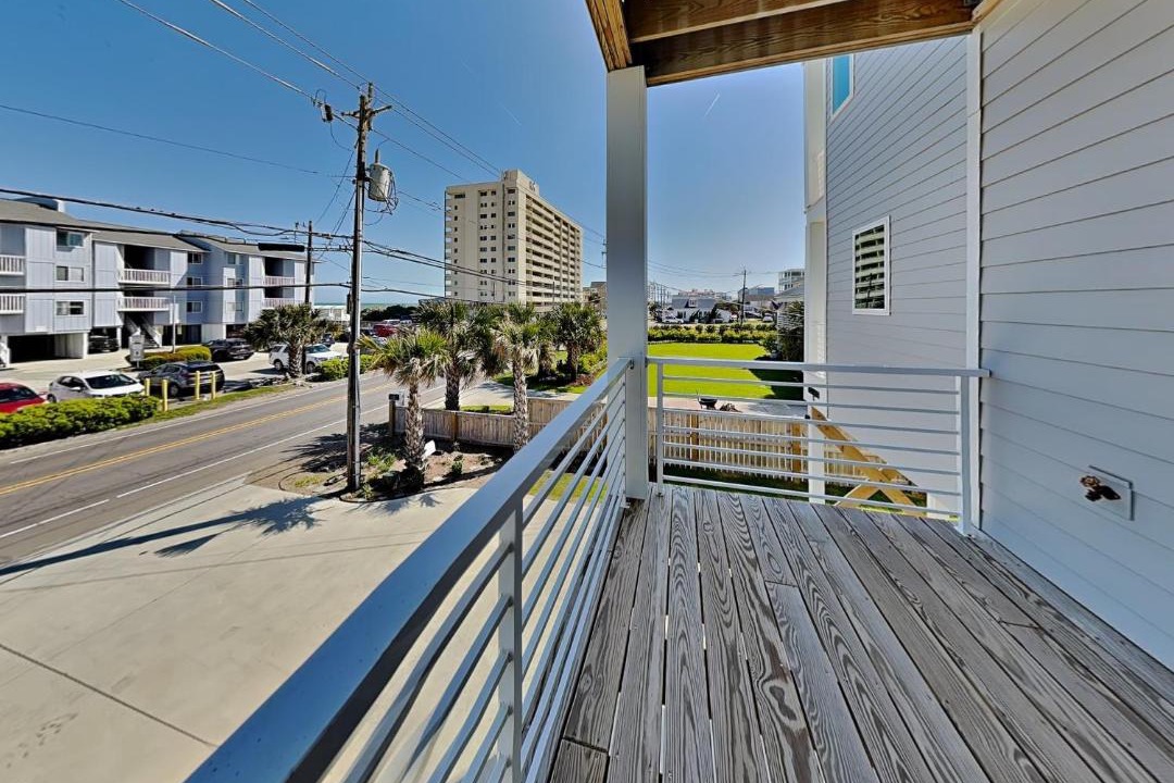 Photo of Patio Balcony in Wilmington Beach