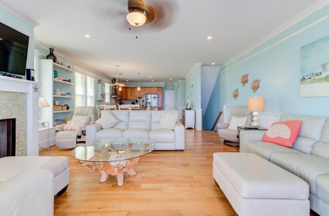 Photo of Livingroom in Wilmington Beach