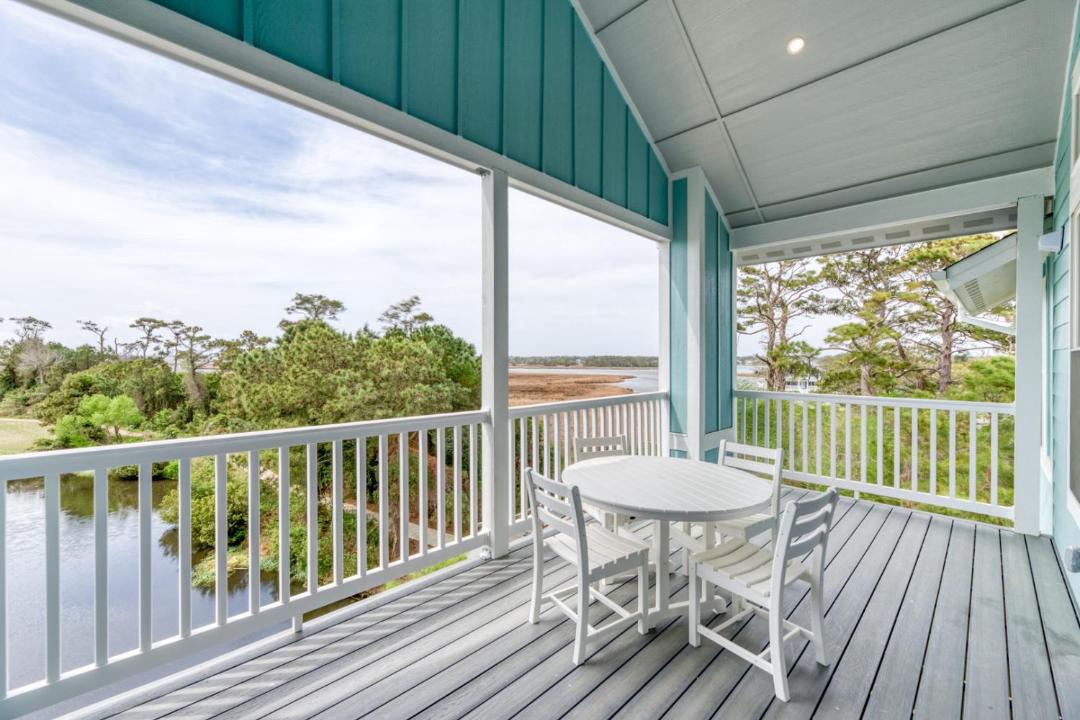 Photo of Patio Balcony in Bermuda Bay