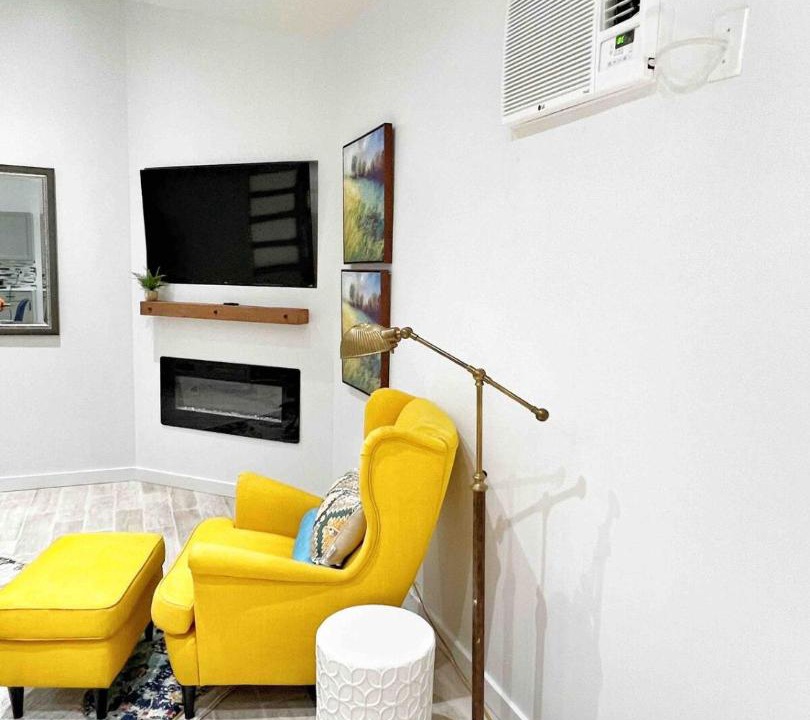 Photo of Livingroom in Decatur