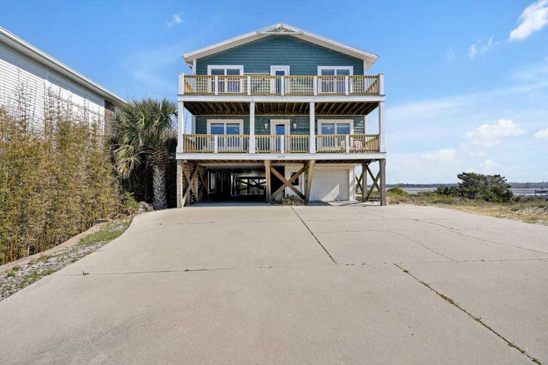 Photo of Others in Oak Island