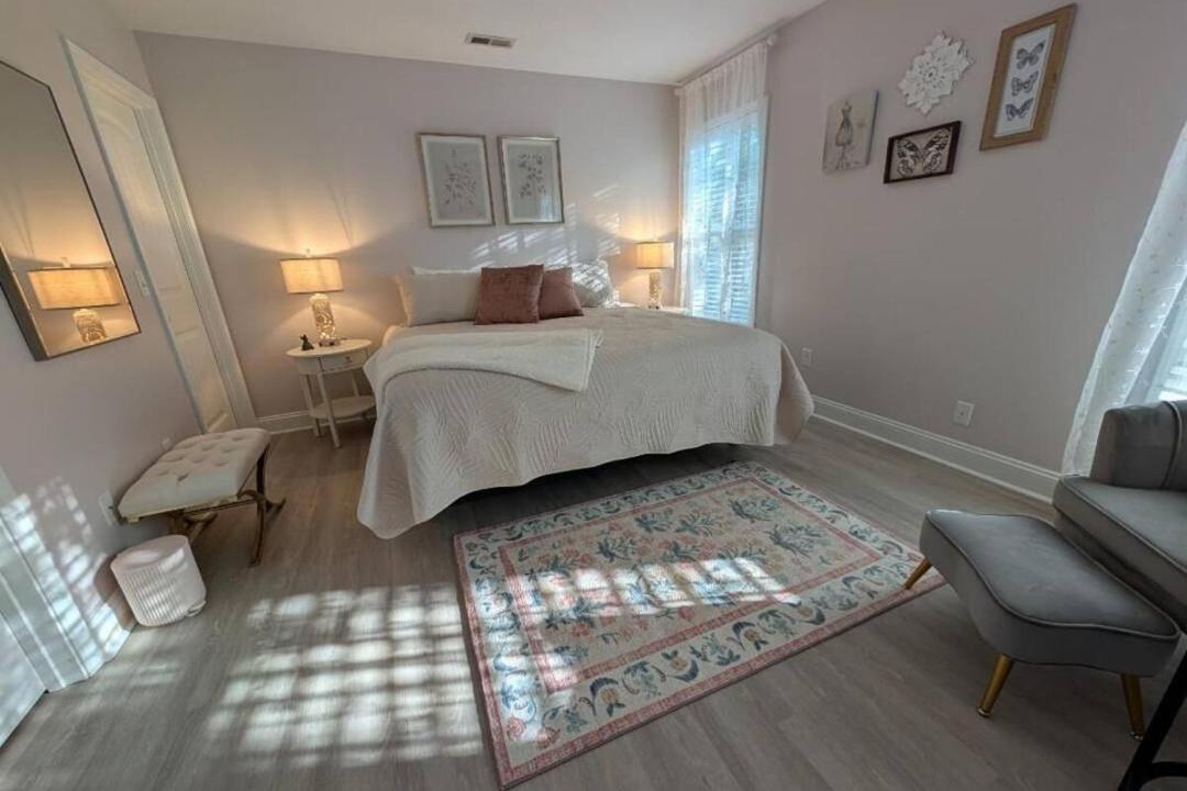 Photo of Bedroom in Myrtle Grove