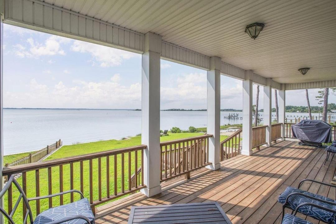Photo of Patio Balcony in Straits