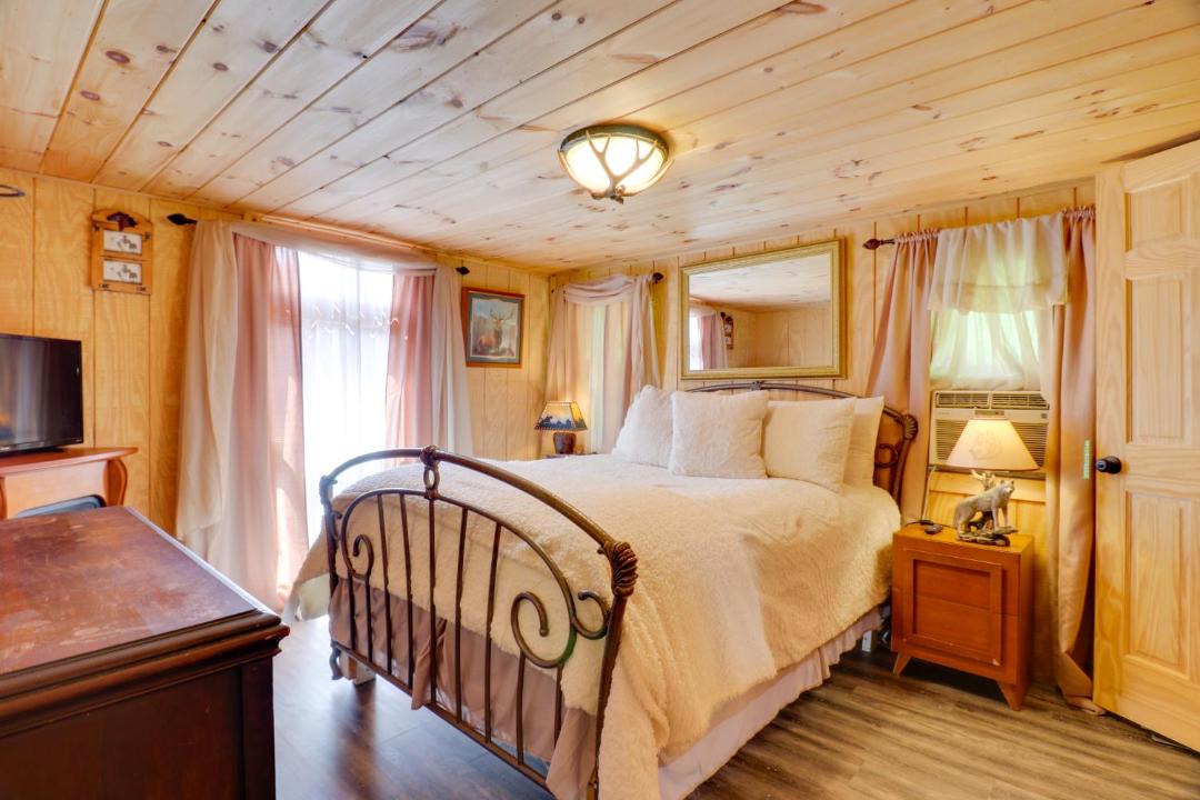 Photo of Bedroom in Warne