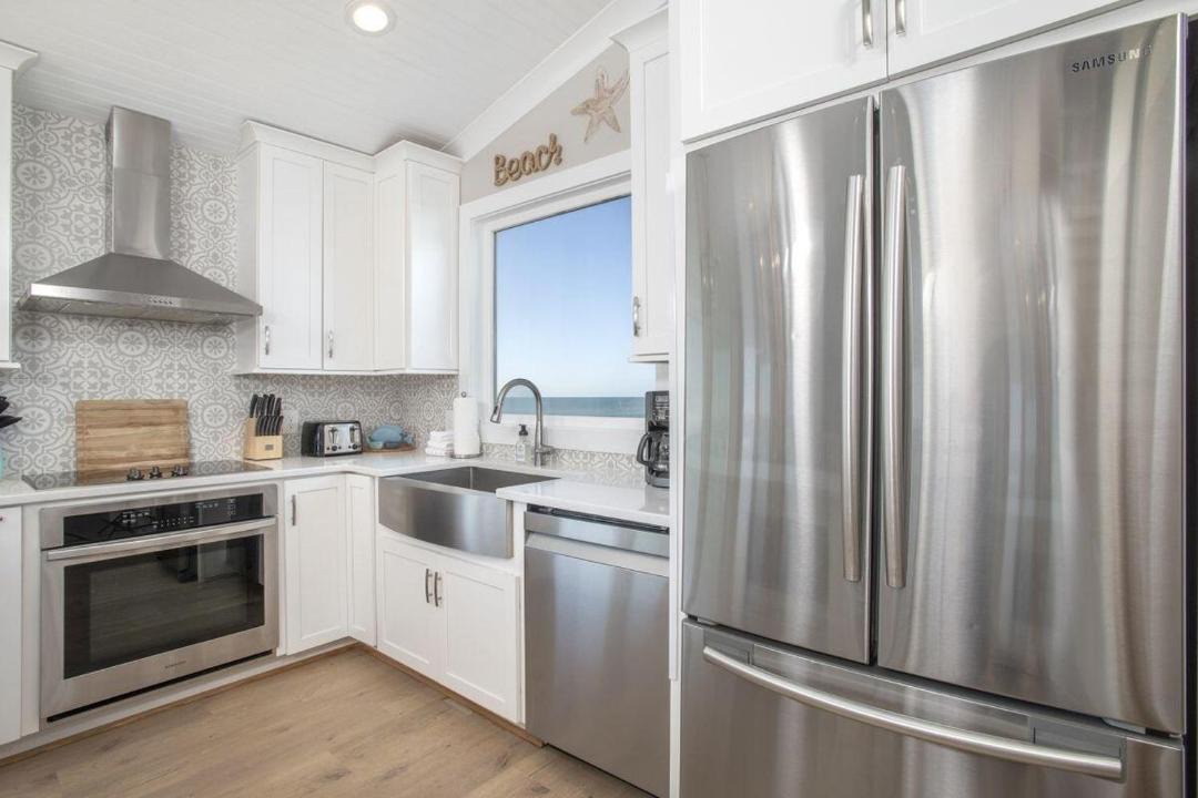 Photo of Kitchen in Pine Knoll Shores