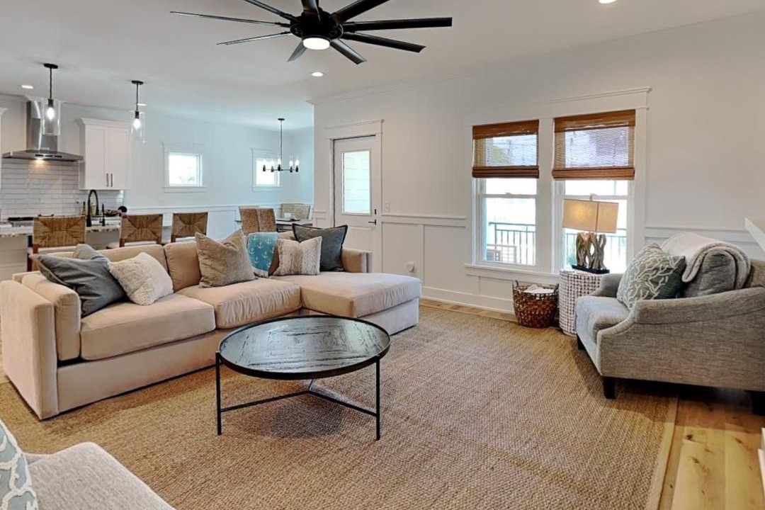 Photo of Livingroom in Wilmington Beach