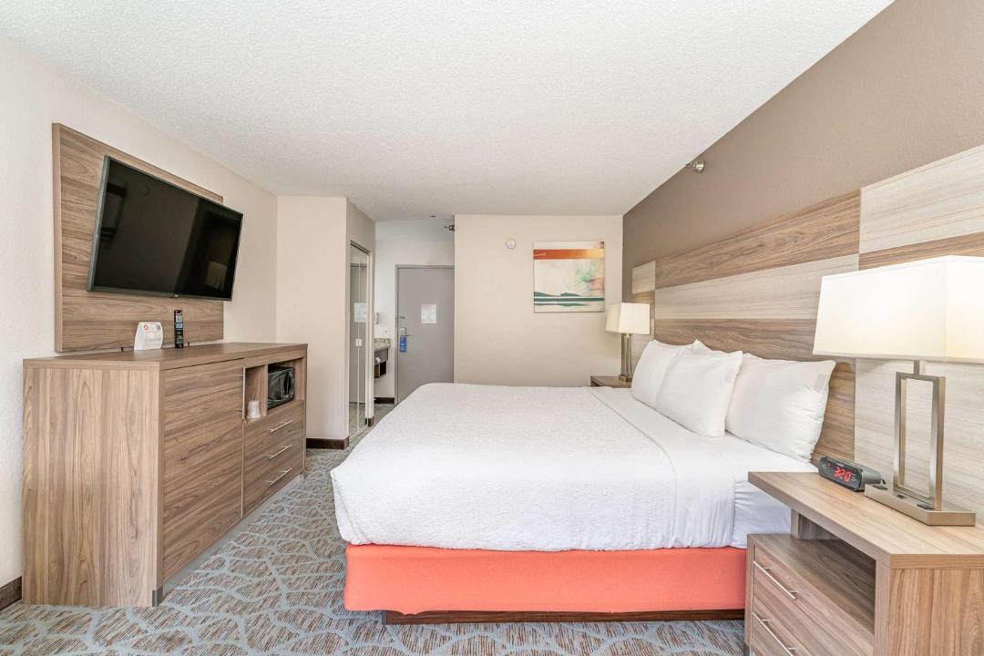 Photo of Bedroom in Kernersville