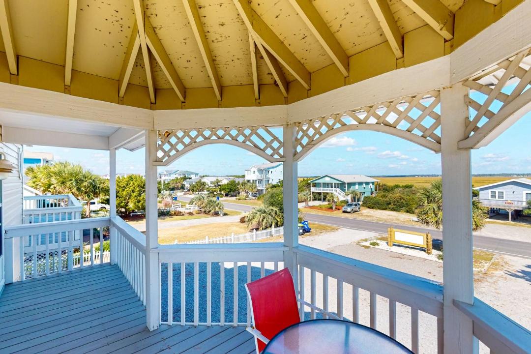 Photo of Patio Balcony in Caswell Beach