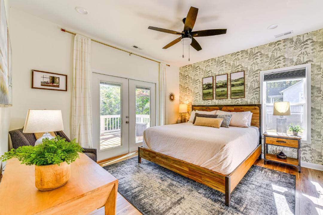 Photo of Bedroom in Hickory