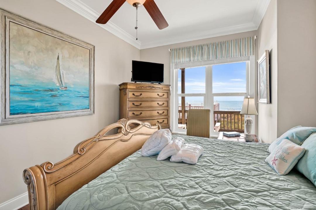 Photo of Bedroom in Oak Island
