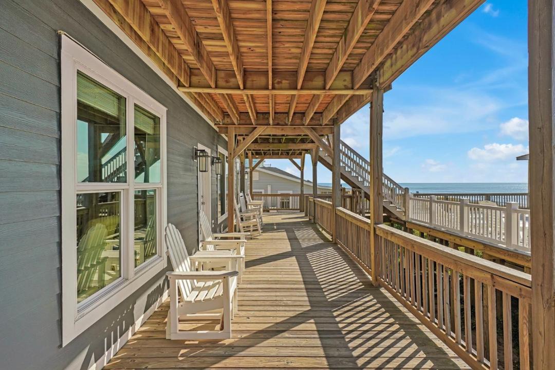 Photo of Patio Balcony in Oak Island