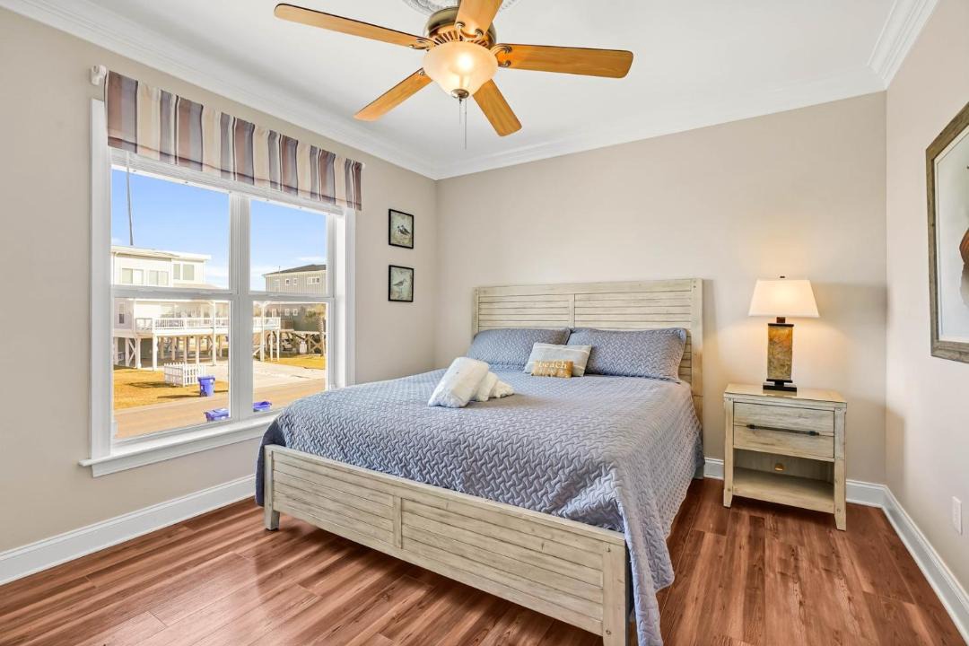 Photo of Bedroom in Oak Island
