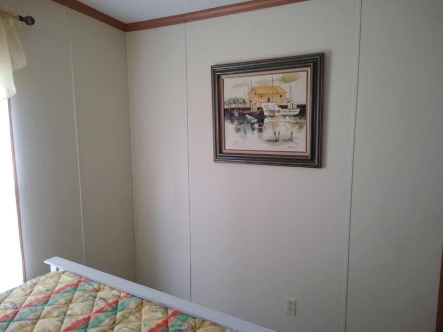 Photo of Bedroom in Cape Carteret