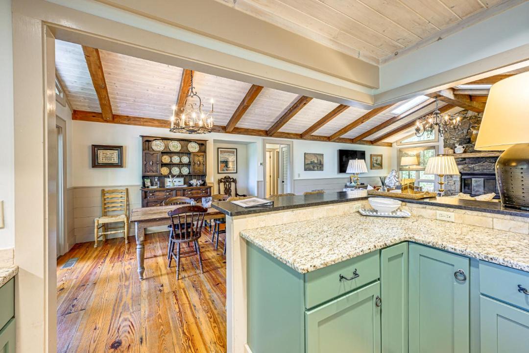 Photo of Kitchen in Glenville