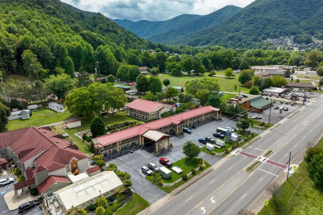 Photo of Others in Maggie Valley
