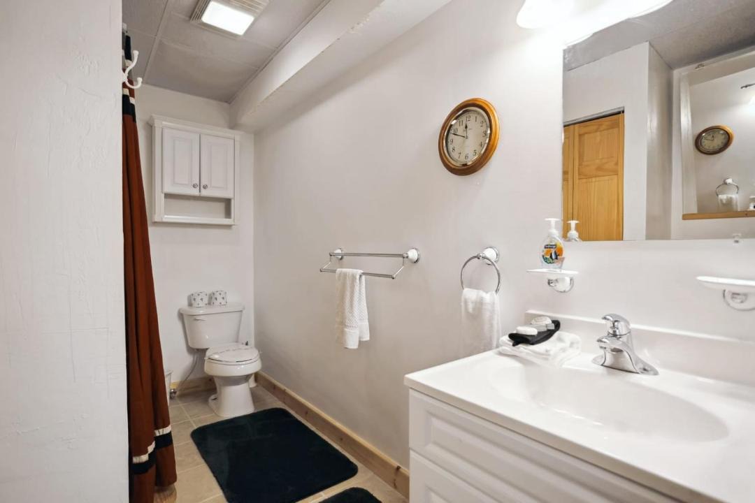 Photo of Bathroom in Todd
