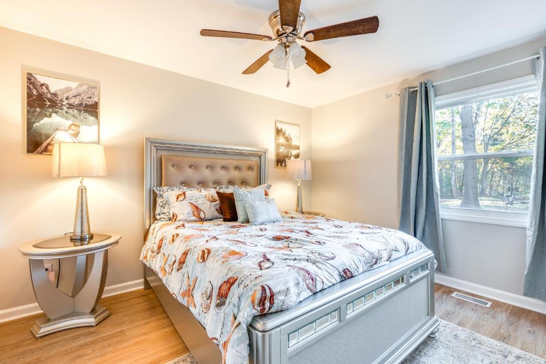 Photo of Bedroom in Southmont