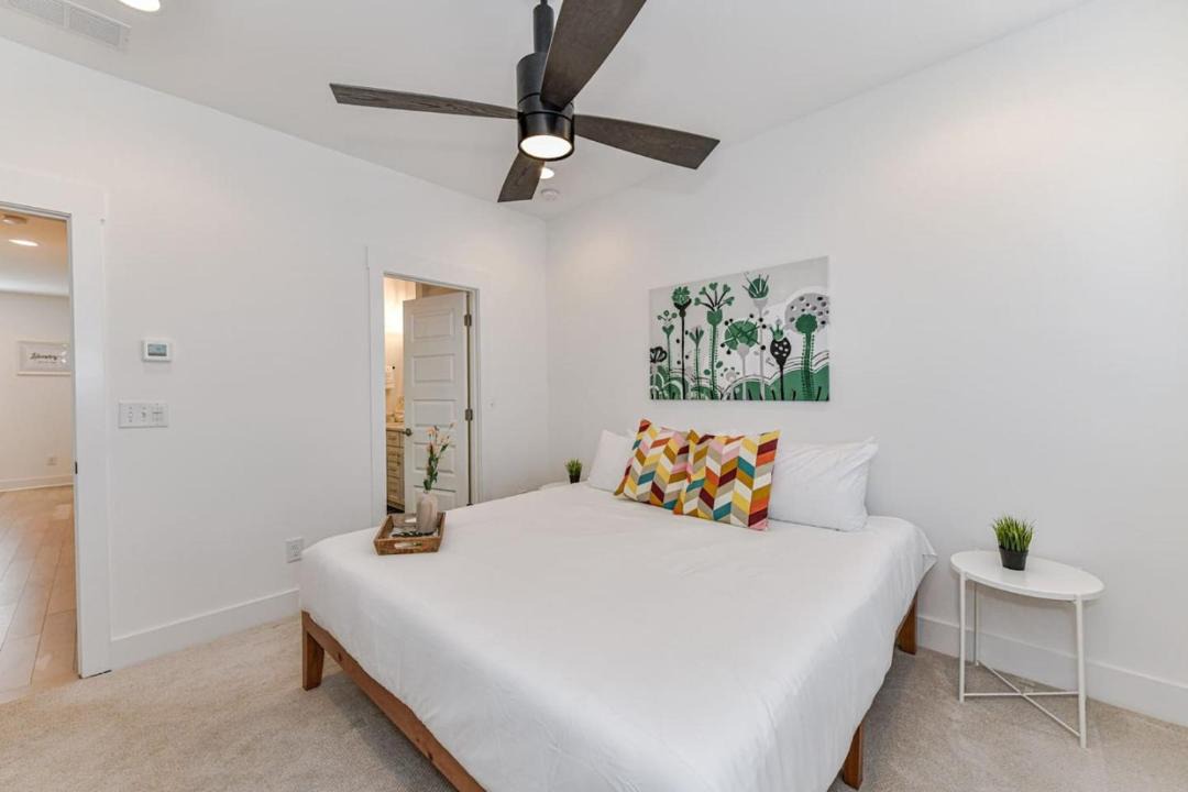 Photo of Bedroom in Plaza Midwood