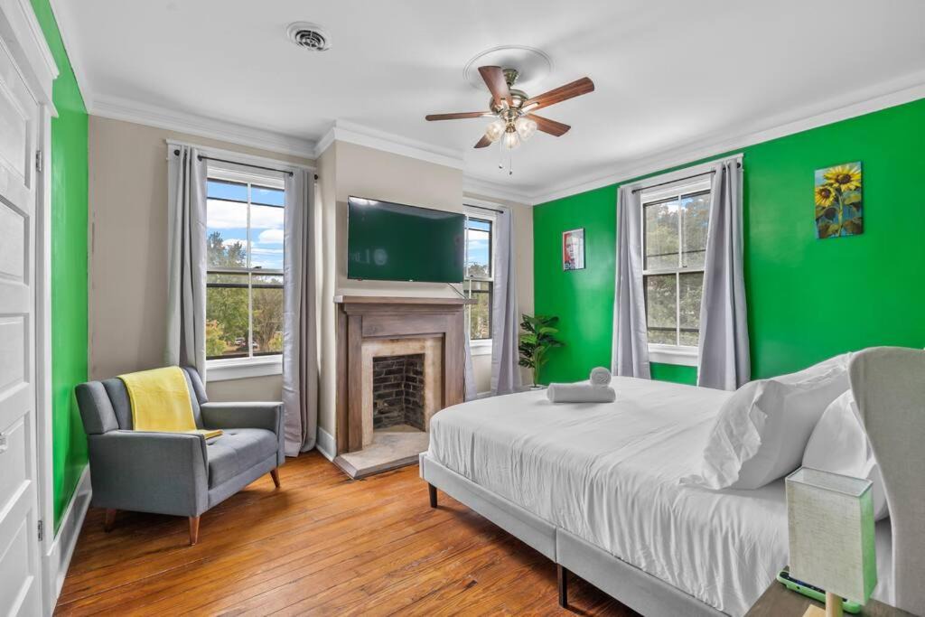 Photo of Bedroom in Wilmington Historic District