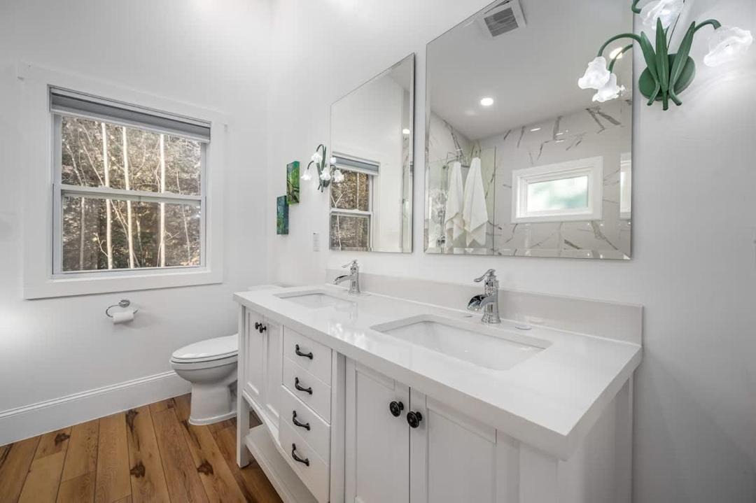 Photo of Bathroom in Bynum