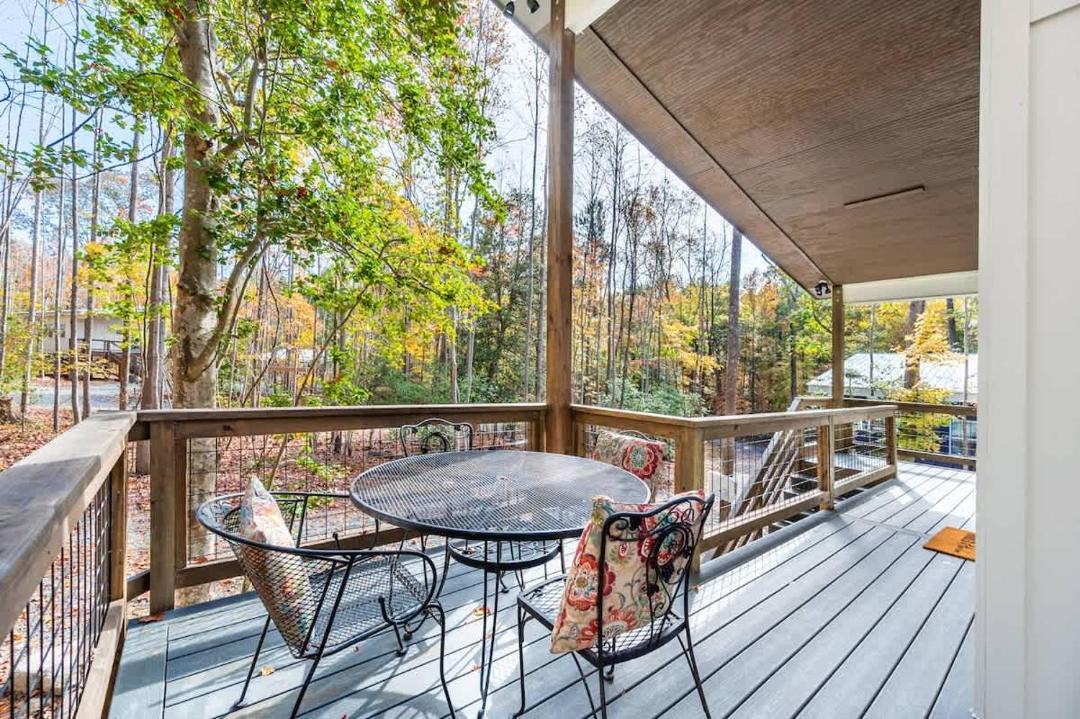 Photo of Patio Balcony in Bynum