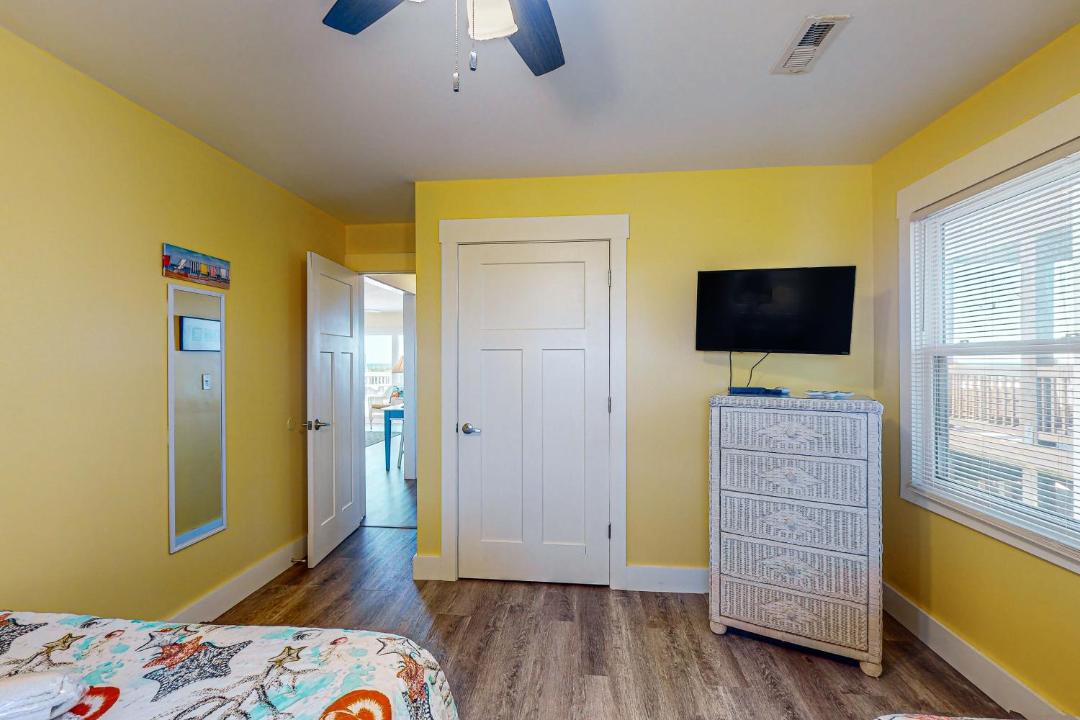 Photo of Bedroom in Topsail Beach