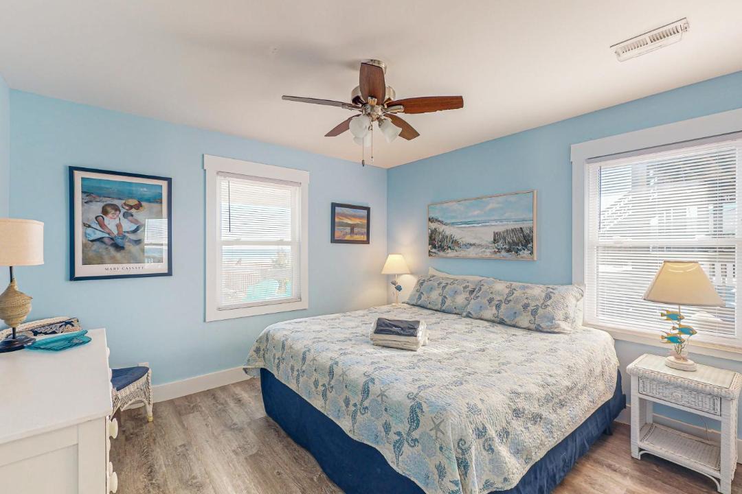 Photo of Bedroom in Topsail Beach