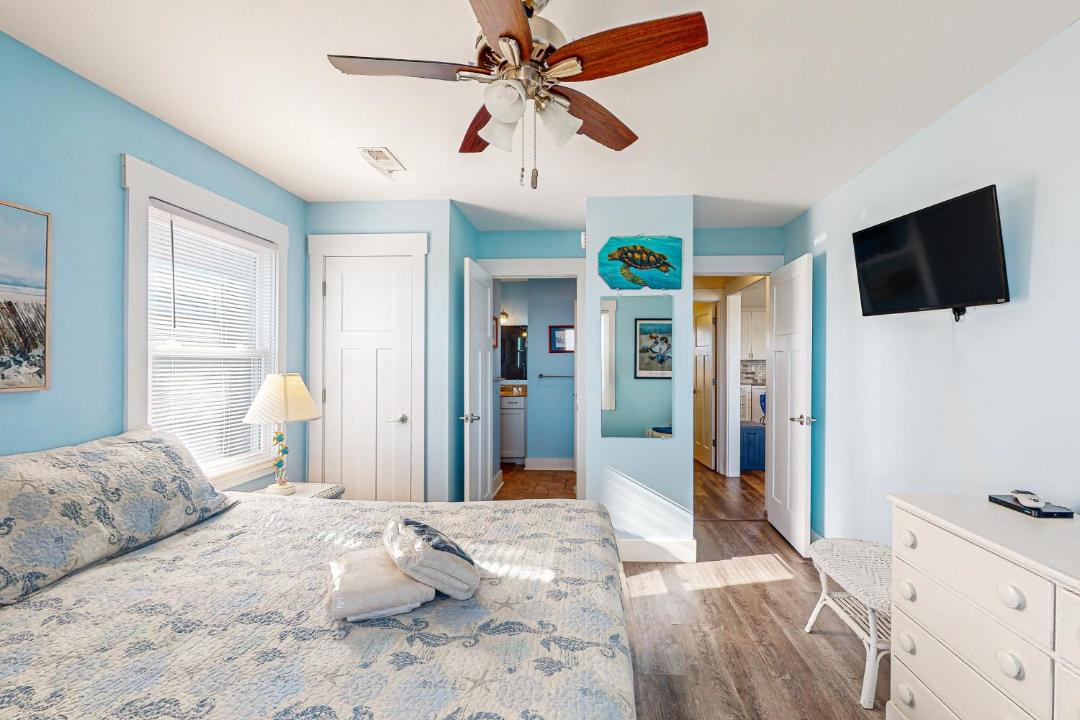 Photo of Bedroom in Topsail Beach